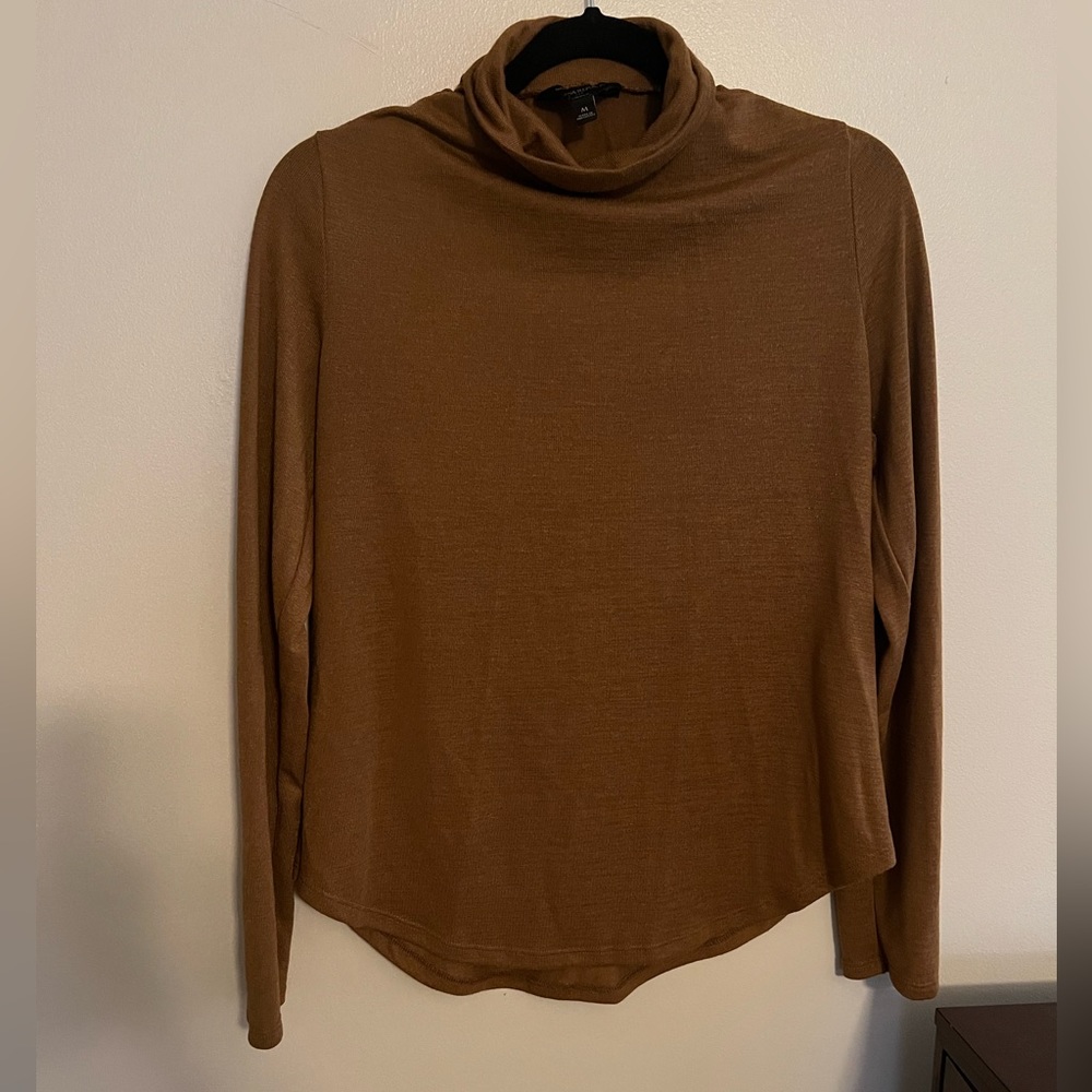 Banana republic turtle neck